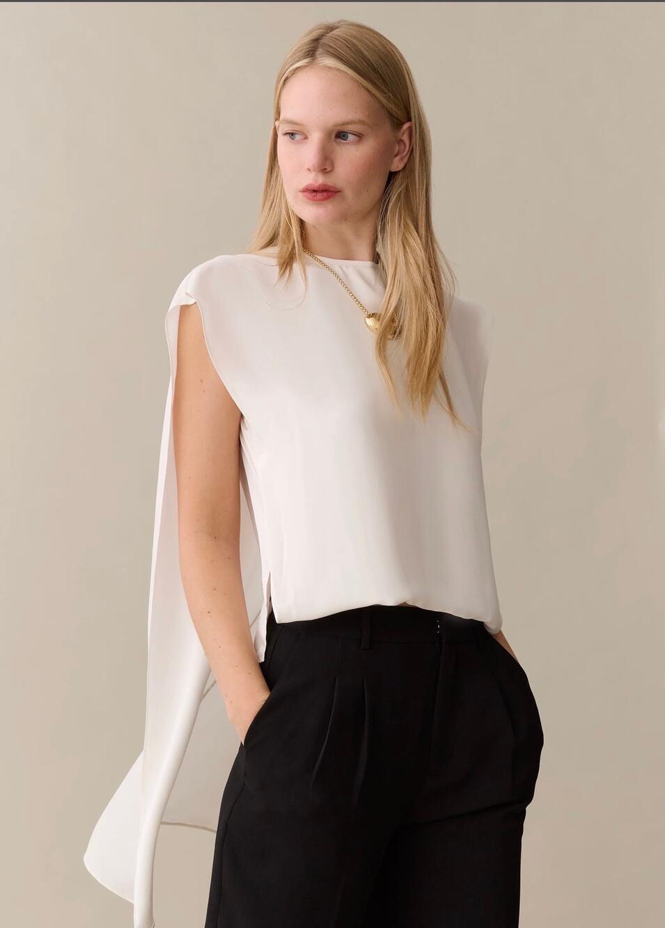 New CAARA white Lianna silk top tank size 4 $222